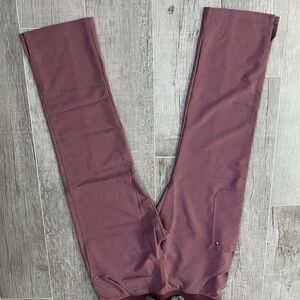 Figs Women’s Kade Cargo Scrub Pants. Size L. PO 2225 Mineral Mauve. NWOT.
